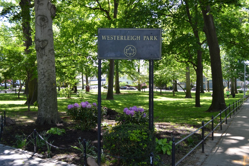 Westerleigh Park Sign
